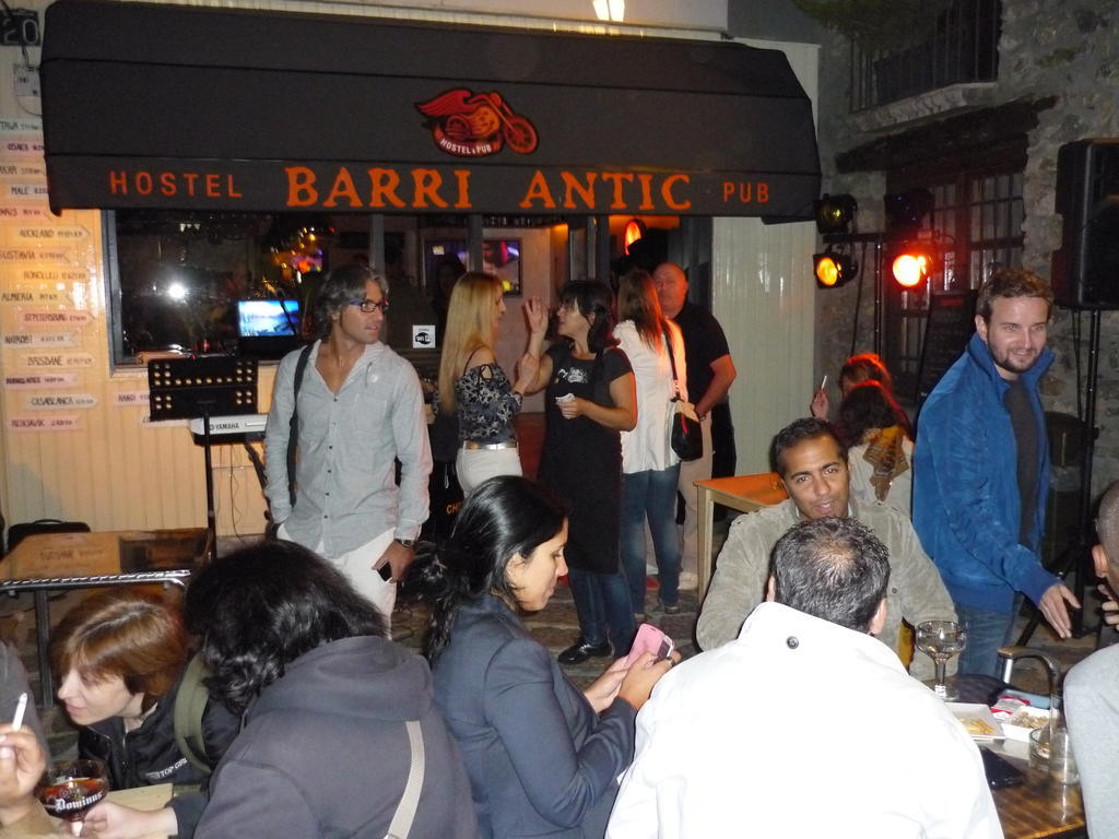 אנדורה לה ולה Barri Antic Hostel & Pub מראה חיצוני תמונה